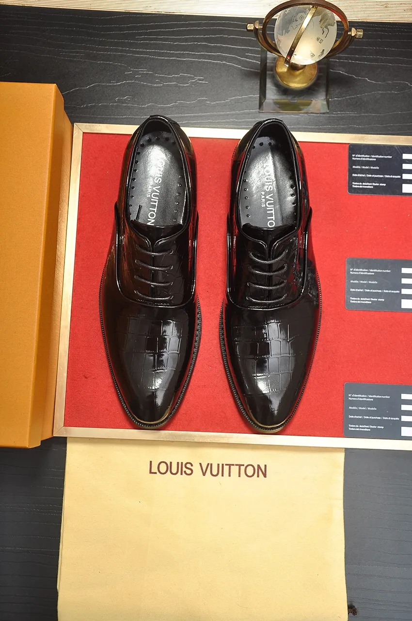 Men's shoes💰460💶【LOUIS VUITTON】(sheepskin lining) new cowhide LV formal shoes🎩🎩❗️🆘made one to one at the counter🎩original quality, imported cowhide upper➕full sheepskin lining➕original rubber outsole, {high quality visible}👣Size: 38-45 (45 custom-made)